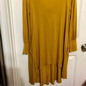 Christian Caliendo Mustard Hi-Lo Tunic M Top